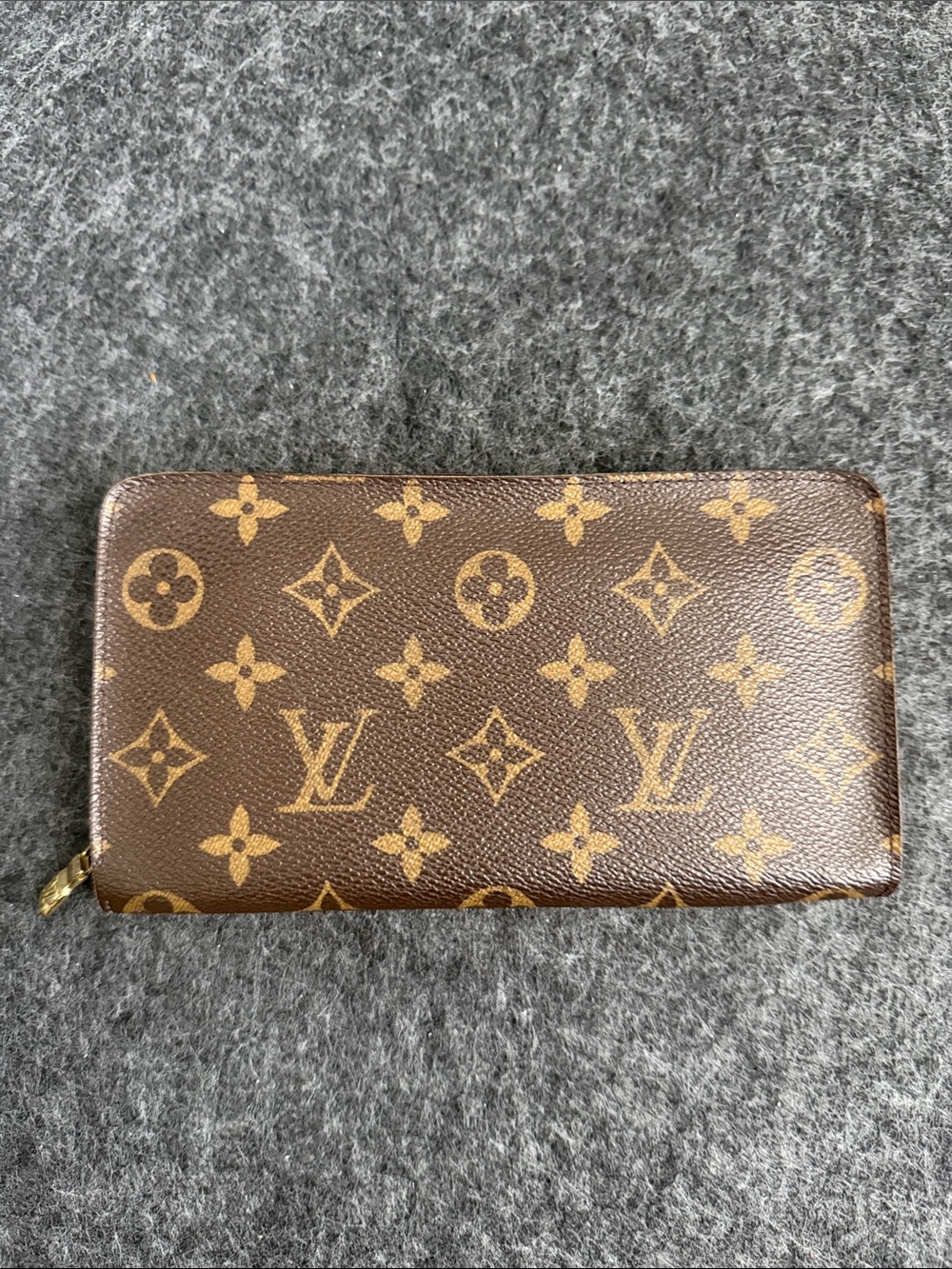 Louis Vuitton Monogram Canvas Long Zip Wallet VGUC